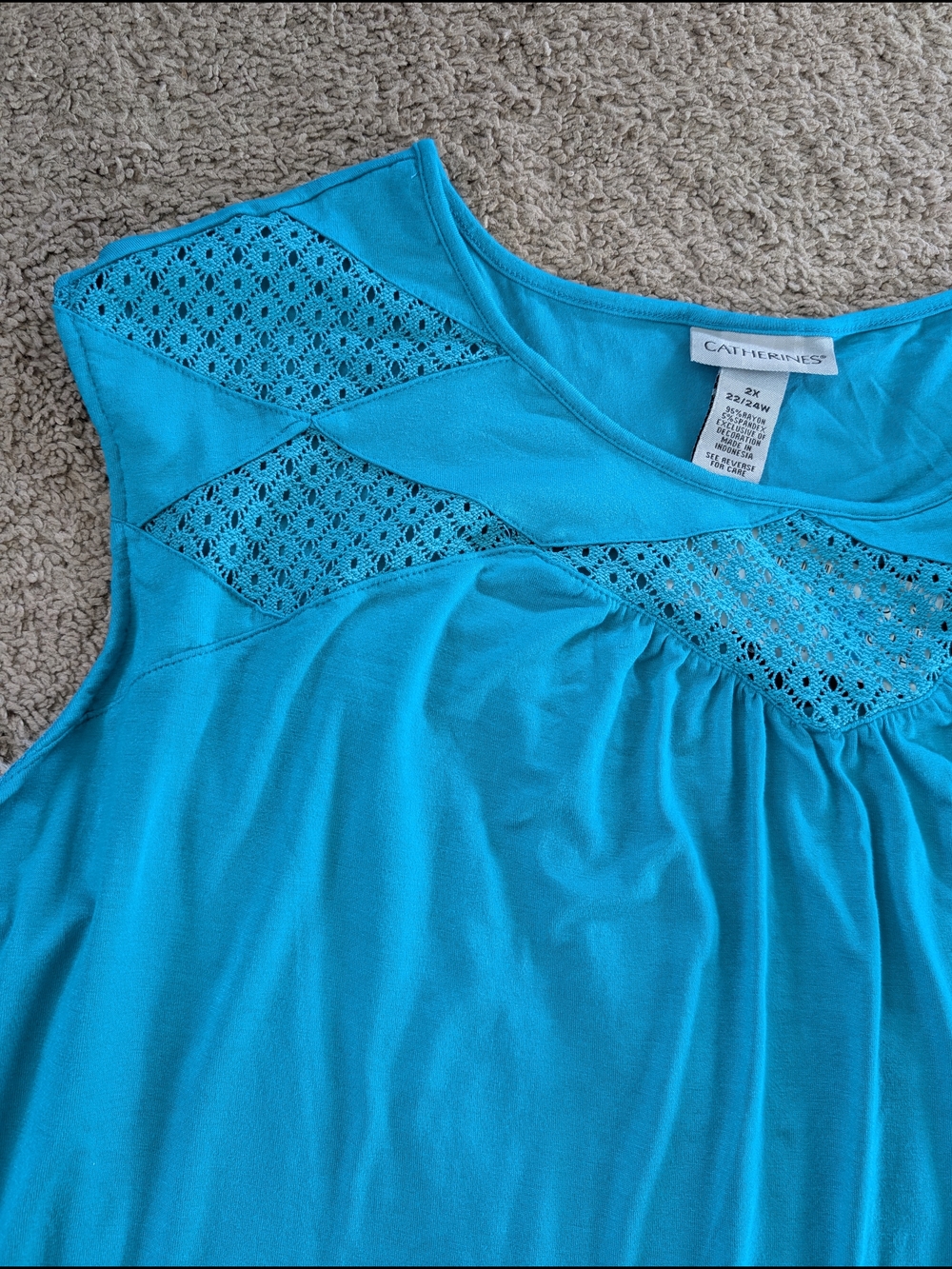 Catherine's Sleeveless Turquise Crochet Lace Detail Top Size 2X - Picture 5 of 10